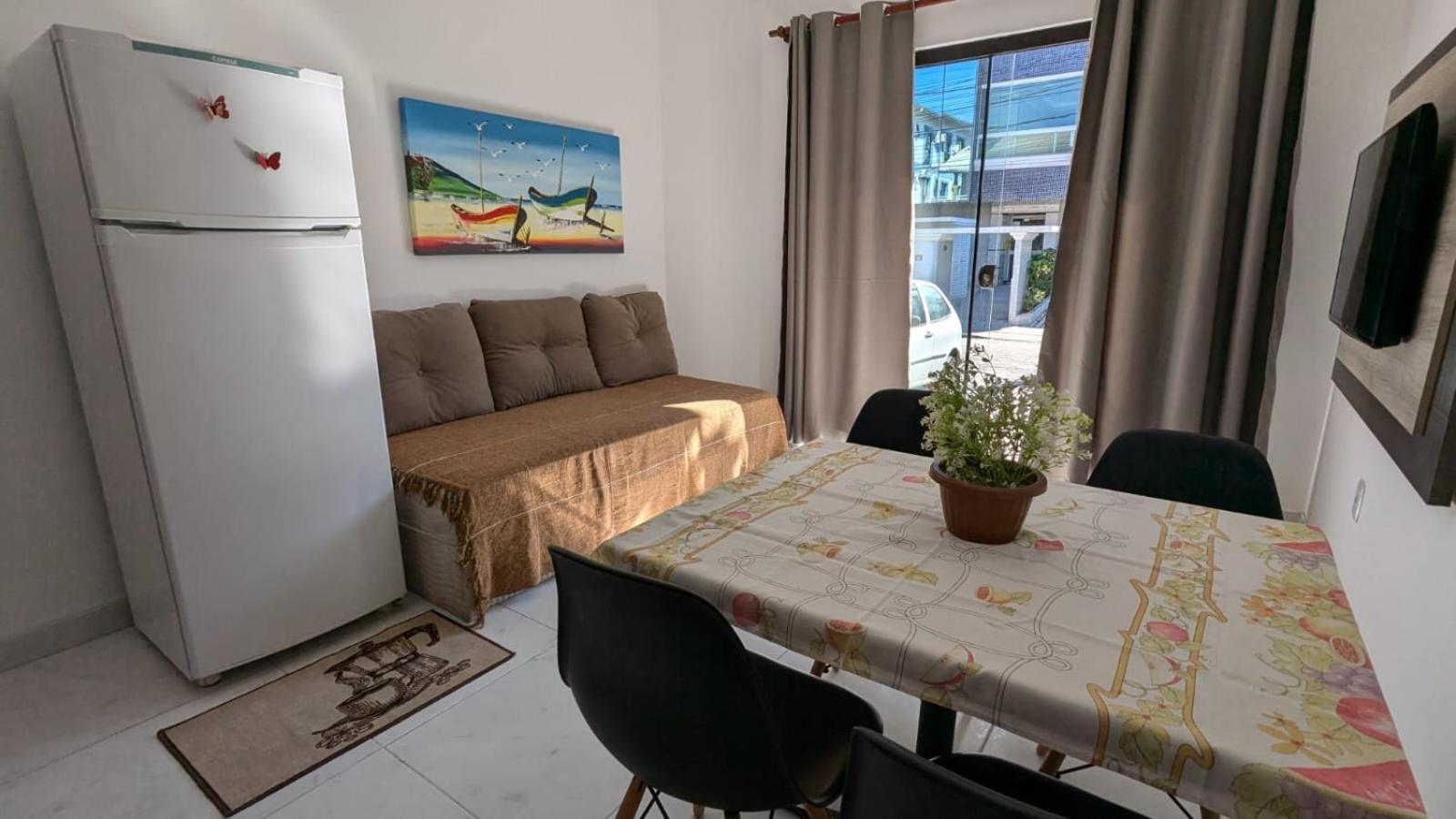 Residencial Portal Do Sol Apartment บอมบินญัส ภายนอก รูปภาพ