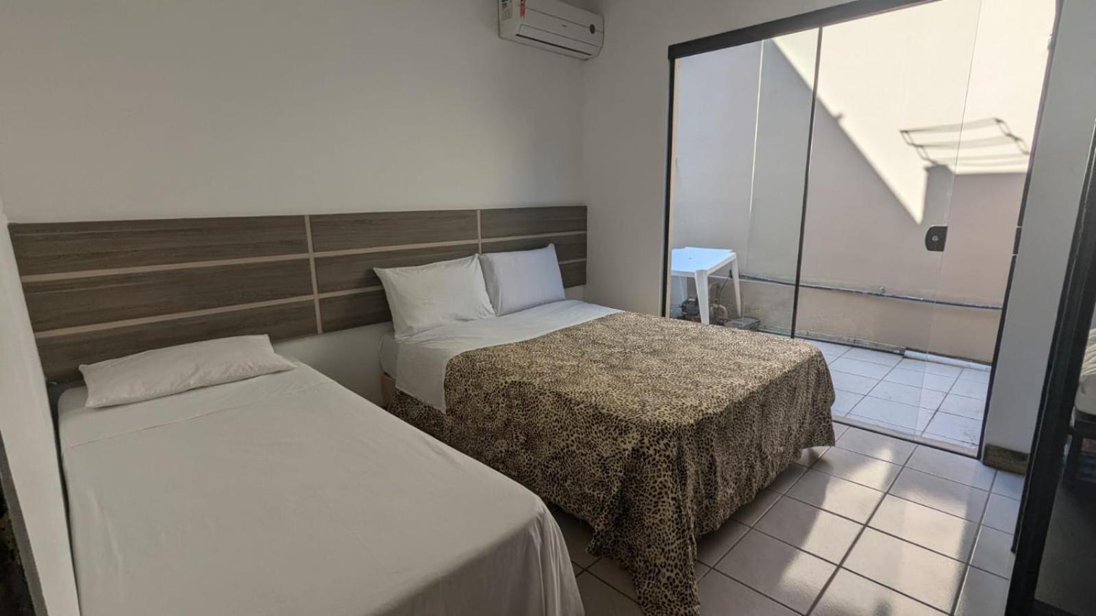 Residencial Portal Do Sol Apartment บอมบินญัส ภายนอก รูปภาพ